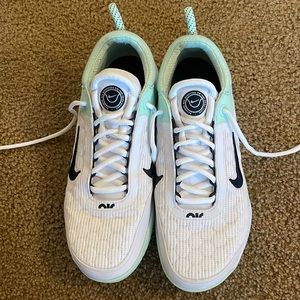 Nike Tennis court NXT shoes size 8.5 , worn a handful of times .